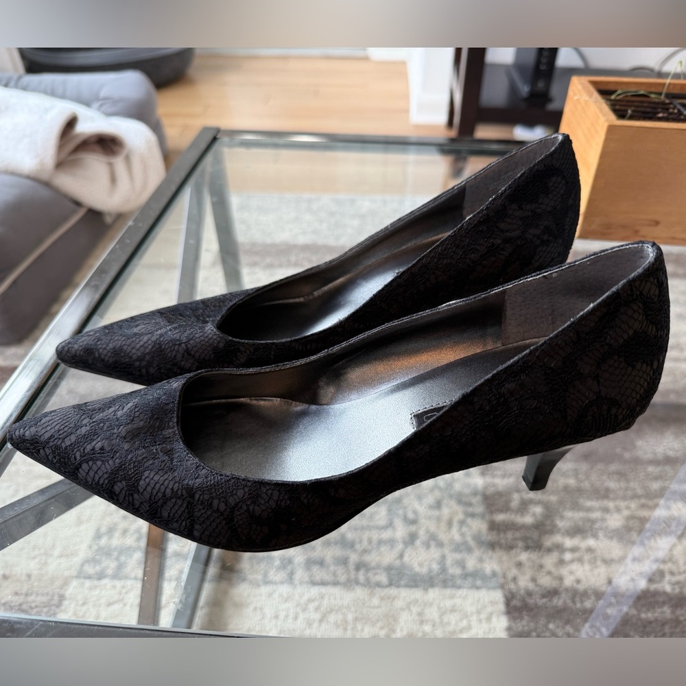 Bandolino black lace heels, size 10